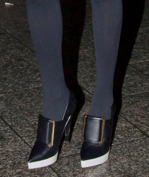 charlize-theron-paris-1