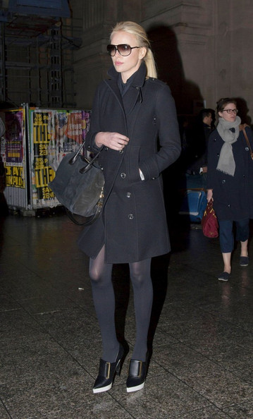 charlize-theron-paris