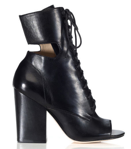 elizabeth-and-james-holiday-2012-cindy-booties