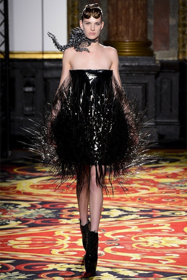 iris-van-herpen-couture-spring-2013-7