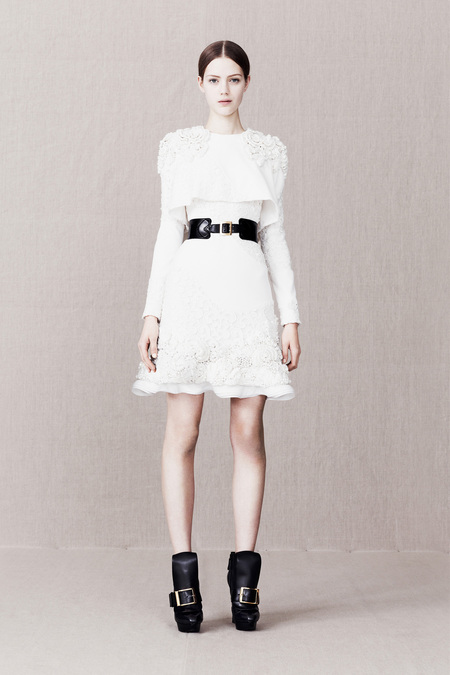 alexander-mcqueen-pre-fall-2013-esther-heesch