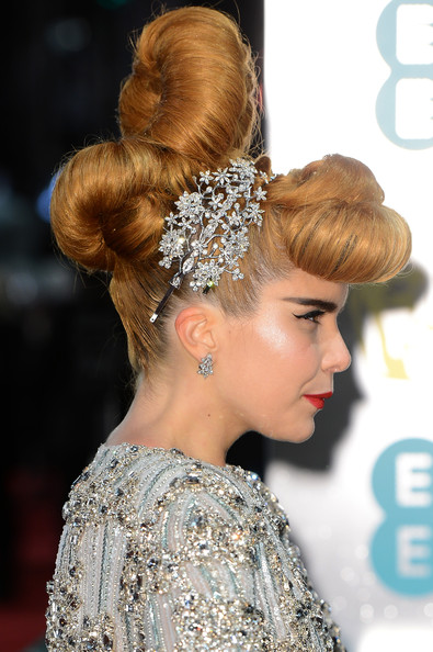 paloma-faith-2013-bafta-awards-london-nicholas-oakwell-spring-2012-couture-dress-4