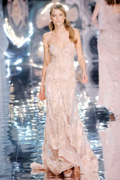 elie-saab-spring-2010-couture-abbey-lee-kershaw