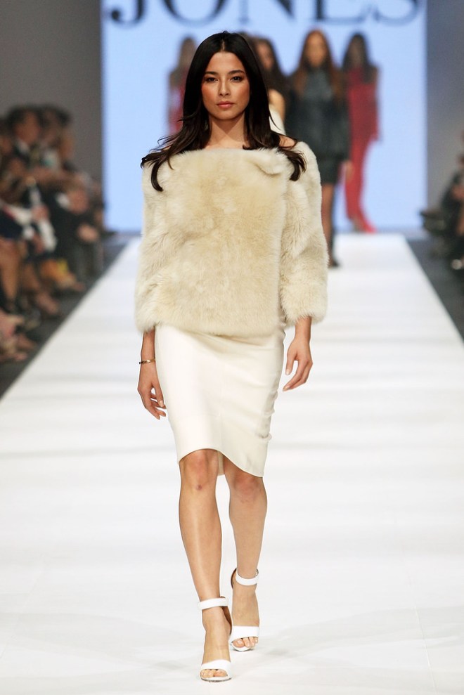 jessica-gomes-2014-virgin-australia-melbourne-fashion-event-opening-scanlan-and-theodore-1