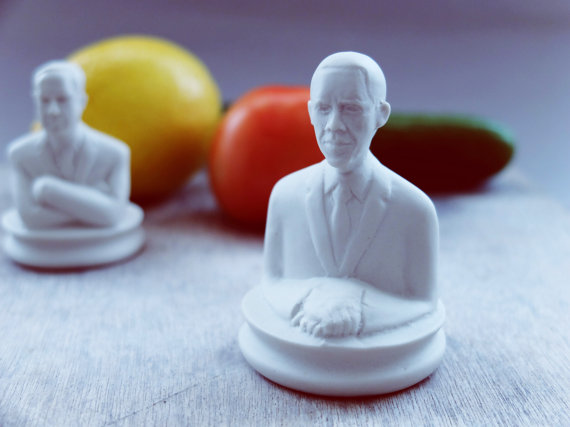 sculptureindesign-president-obama-porcelain-salt-and-pepper-shaker-1
