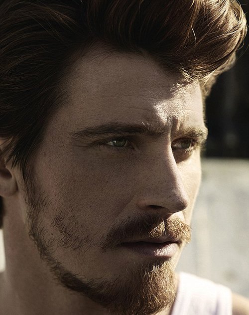 garrett-hedlund-by-john-balsom-for-man-of-the-world-issue-no-8-4