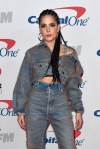 Halsey+102+7+KIIS+FM+Jingle+Ball+2017+Arrivals+7OHzs25udsjx